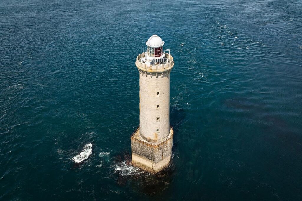 phare de kereon en vue aerienne 